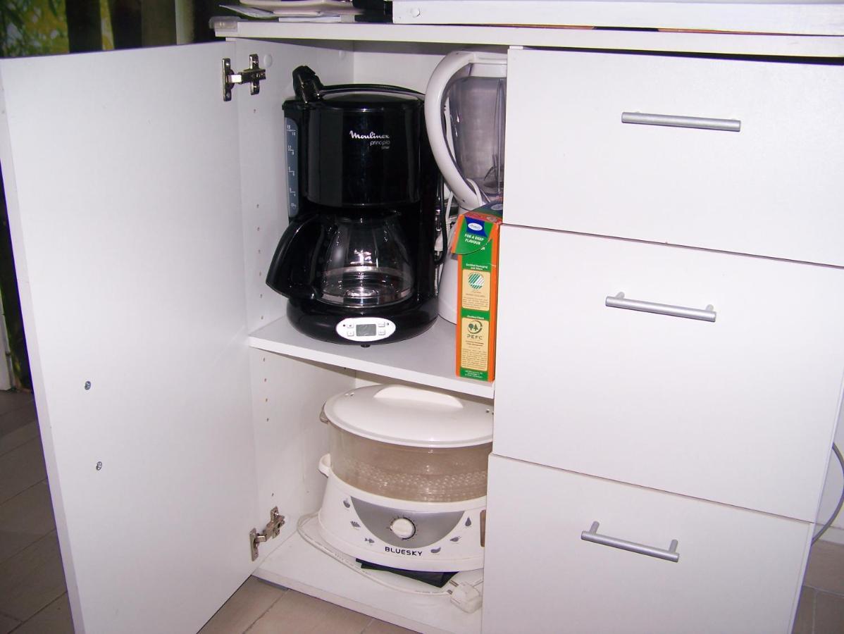 Charmant Studio Au Calme Tout Confort Dans Chateau Neo Gothique Proche Zenith Comet Orleans Parking Voiture Gratuit Wifi Haut Debit Rue Des Montees Eksteriør bilde